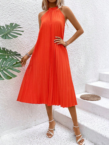Women's Pleated Halter Neck Sleeveless Maxi Dress