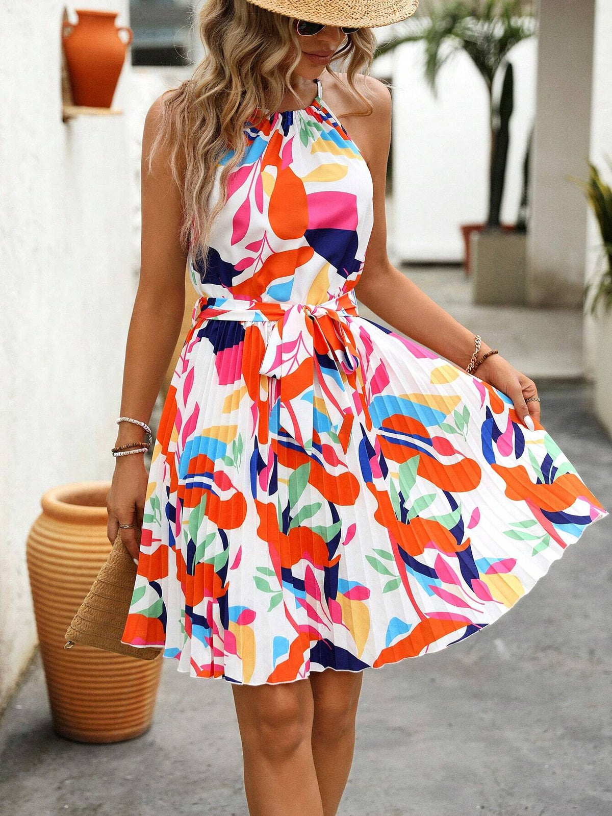 Women's Resort Wear Pleated Halterneck Casual Dress With Plant Print Hem