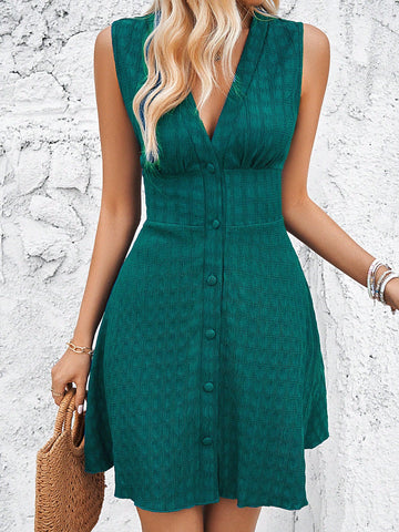 Women's Sleeveless V-Neck Sheath Dress With Single Row Button Closure