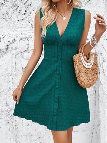 Women's Sleeveless V-Neck Sheath Dress With Single Row Button Closure