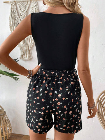 Women's Solid Color Notch V-Neck Camisole And Floral Print Shorts 2pcs/Set