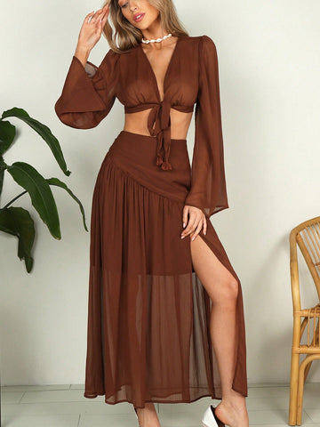 Women's Solid Color V-Neck Crop Top And Split Skirt Set