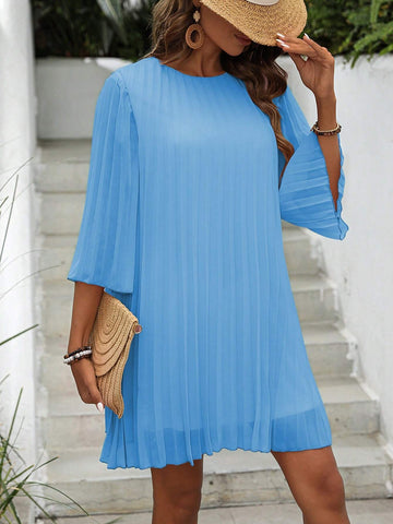 Women's Summer Keyhole Pleated Dress With Round Neck