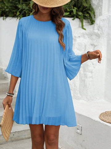 Women's Summer Keyhole Pleated Dress With Round Neck