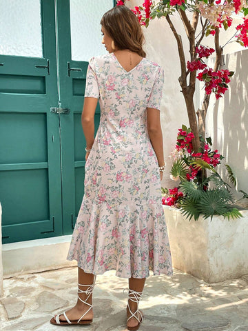 Women's Summer V-Neck Ruffled Hem Floral Dress