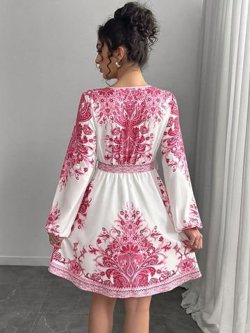 Women's Floral Print V-Neck Lantern Sleeve Elegant Short Dress