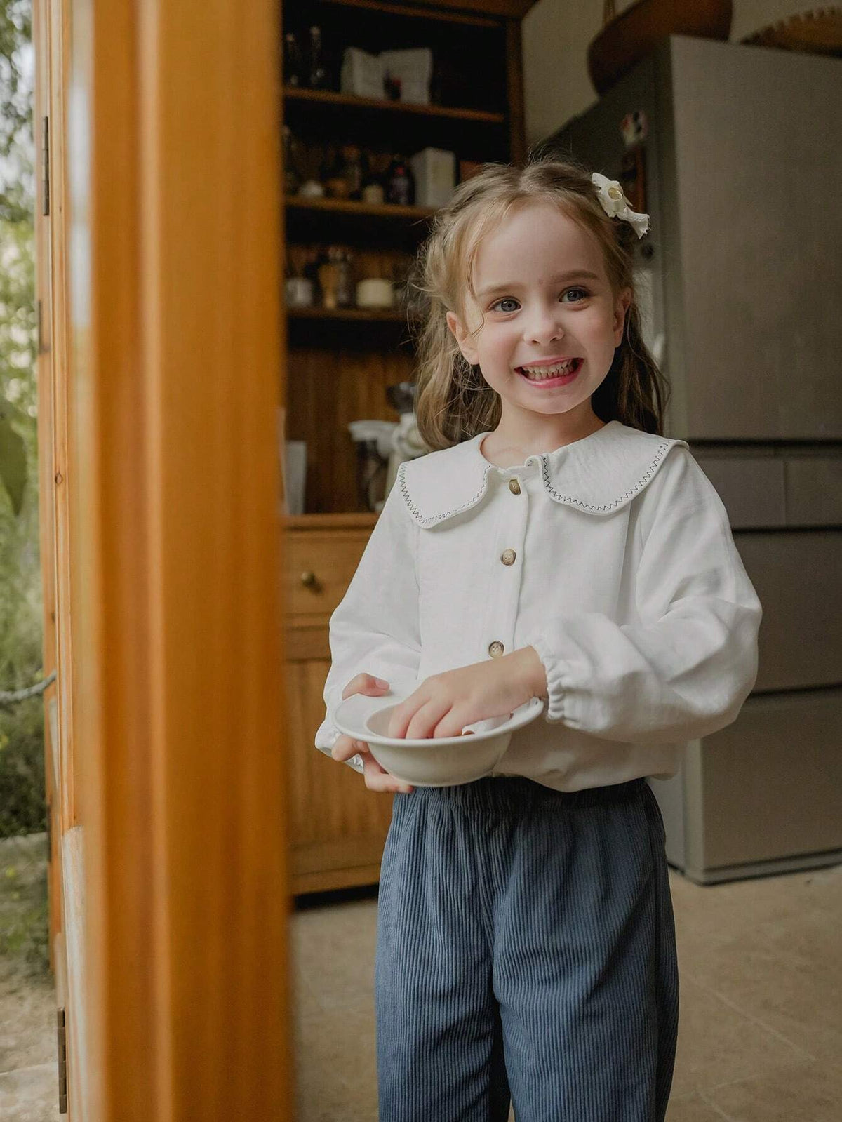 Vintaside Kids Young Girl Beige Collar Wavy Line Shirt, Casual All-Match Versatile Suitable For Spring, Fall And Winter