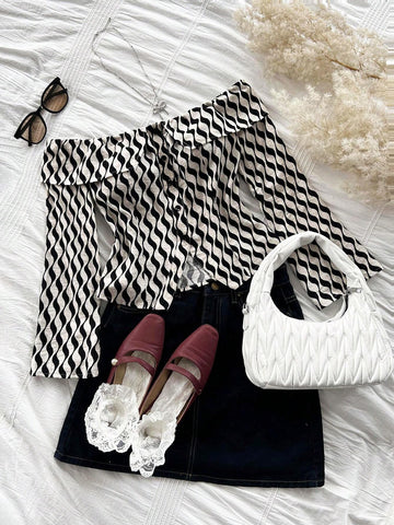 1pc Casual Off Shoulder Long Sleeve Wavy Stripe Blouse