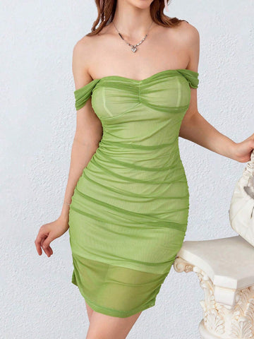 Exquisite, Stylish And Elegant Off-Shoulder Mesh Bandeau Chest Cup Shaped Short Dress That