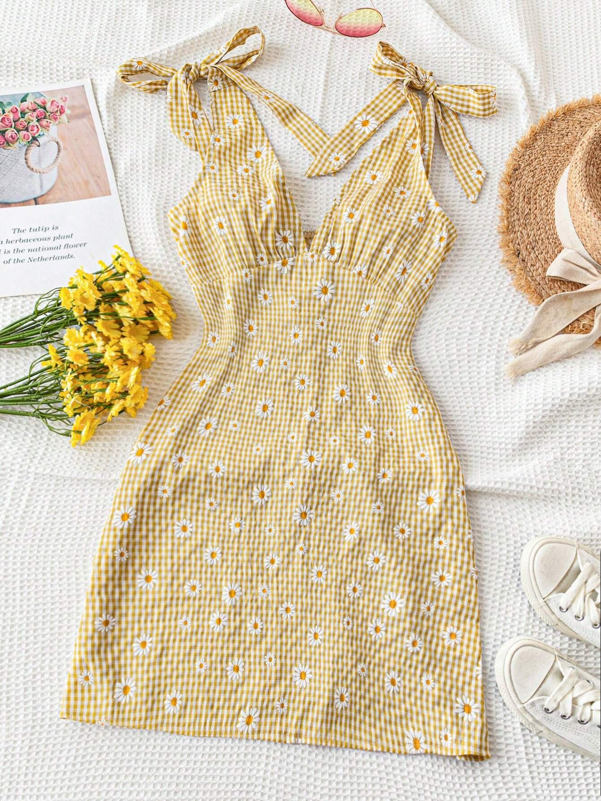 Summer Vacation V-Neck Daisy Checkered Shoulder Tie A-Line Dress