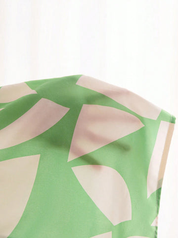 Vacation Casual Random Print Halter Top And Shorts Loose Fitting 2pcs/Set