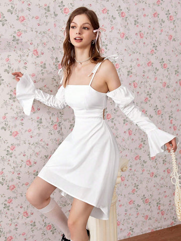 Vintage American Style Casual Sweet & Spicy Backless Lace-Up Waist Hollow Design Bell Sleeve Sling Cold Shoulder Medium-Long Dress
