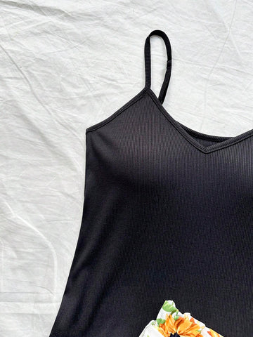 Women Summer Solid Color Tank Top And Sunflower Printed Shorts Set For Vacation And Casual Occasions