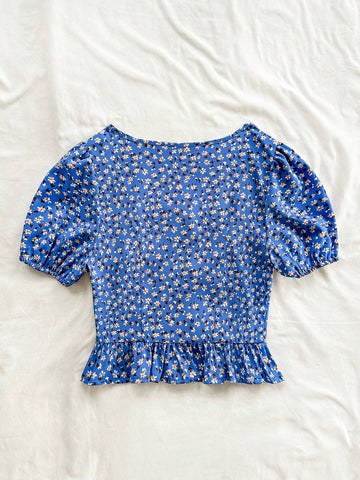 Women's Ditsy Floral Vacation Style Puff Sleeve Shirt With Ruffled Hem, Square Neckline