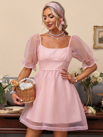Women's Fashionable Mesh Short Sleeve Square Neck Dress