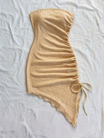 Women's Vacation White Textured Bandeau Asymmetrical Hem Tie Waist Mini Dress, For Wedding