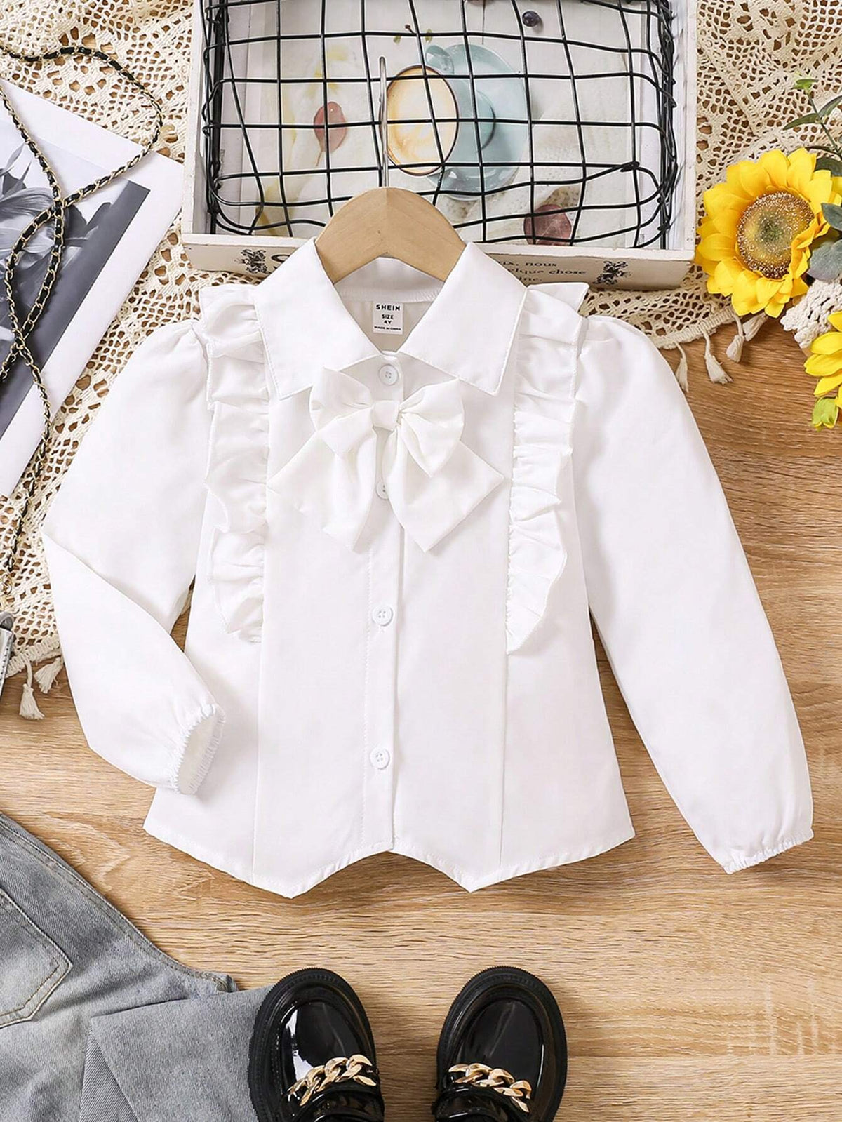 White Ruffled Bow Tie Asymmetrical Hem Casual Shirt For Young Girls, Suitable For Daily Outings In Autumn And Winter