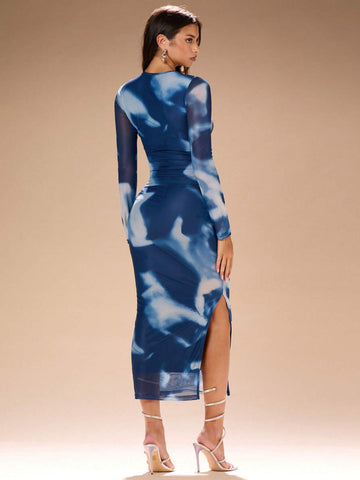 2pcs Women's Blue Ink Dye Mesh Printed Long Sleeve T-Shirt And Bandage Long Skirt Fall&Winter Set