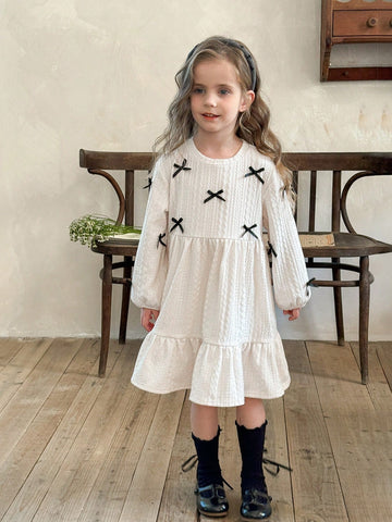 Young Girl Casual Matching Mother-Daughter Bow Decoration Wave Pattern Round Neck Dropped Shoulder Puff Sleeve Waisted Dress