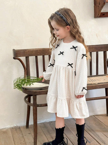 Young Girl Casual Matching Mother-Daughter Bow Decoration Wave Pattern Round Neck Dropped Shoulder Puff Sleeve Waisted Dress