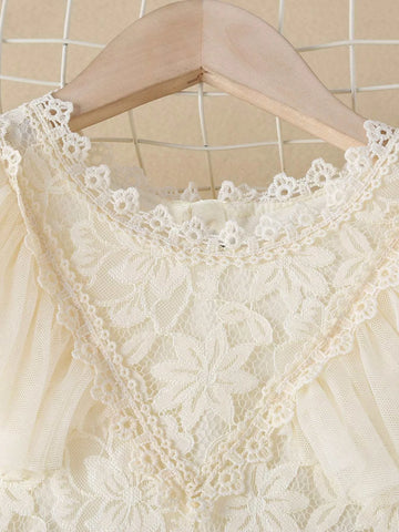 Young Girl Contrast Lace Lantern Sleeve Mesh Dress