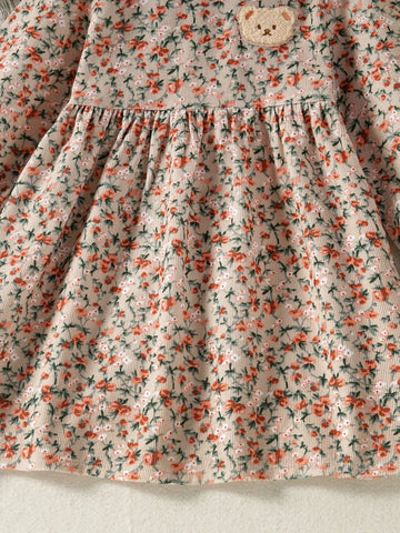 Young Girl Ditsy Floral Peter Pan Collar Smock Dress