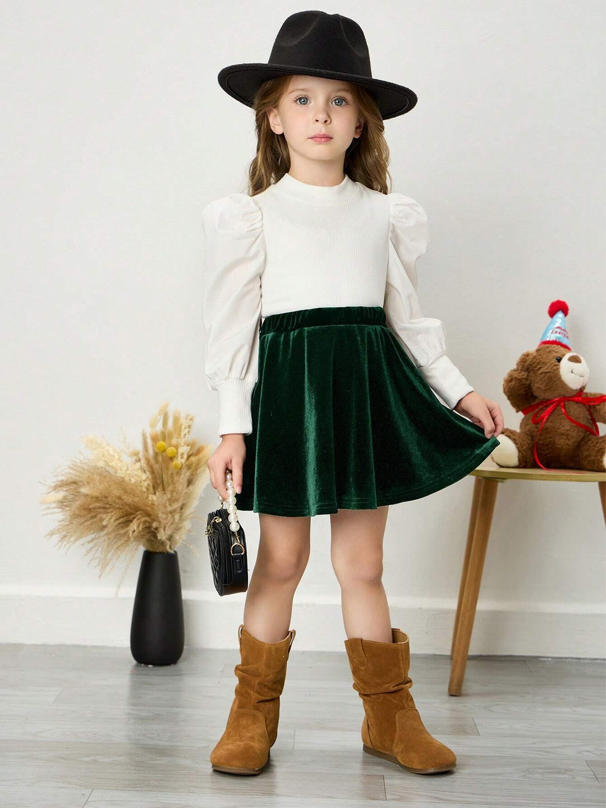 Young Girl Fashion Solid Color Short Plush Fitted Casual Skirt