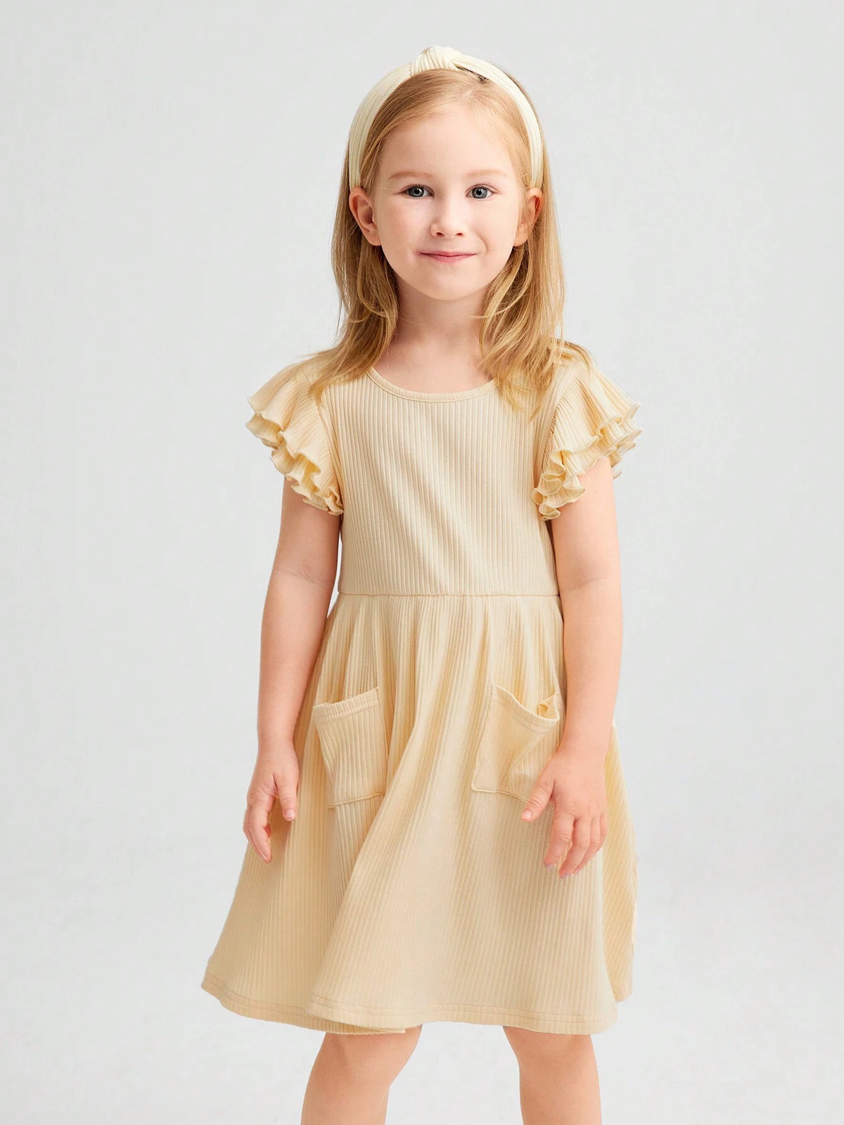 Young Girl Knitted Solid Color Round Neck Short Flared Sleeves Integrated Casual Dress