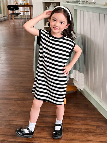 Young Girl Knitted Striped Sleeveless Loose Casual Dress With Bowknot And Round Neck