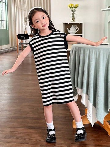 Young Girl Knitted Striped Sleeveless Loose Casual Dress With Bowknot And Round Neck