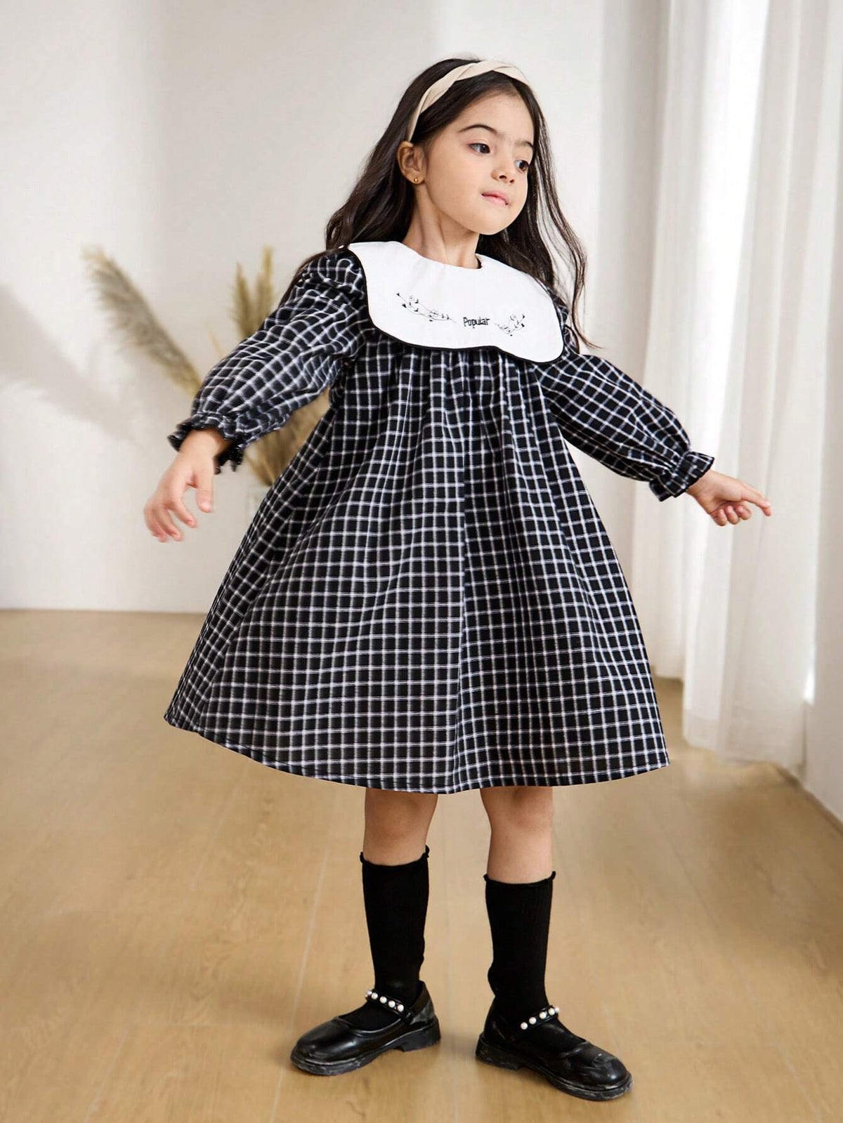 Young Girl Letter & Floral Embroidery Plaid Long Sleeve Loose Smock Dress, Autumn