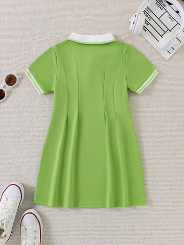 Young Girl Minimalist Fashion Casual Daily Dress