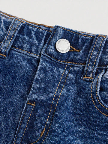 Young Girl Ripped Pocket Casual Denim Jeans