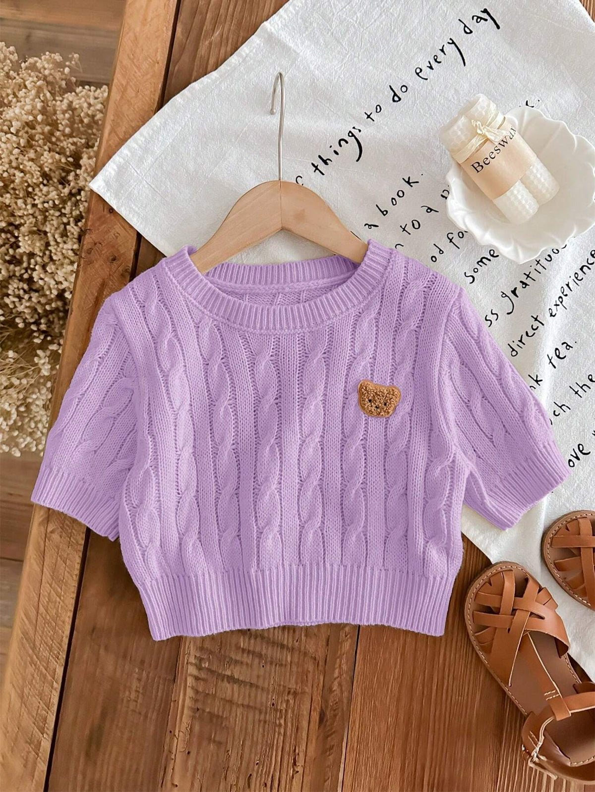 Young Girl Round Neck Short Sleeve Bear Graphic Casual Knit Sweater