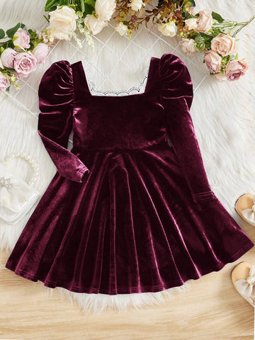 Young Girl Square Neck Gigot Sleeve Color-Block Lace Trim Velvet Dress ,Green For Christmas , Fashionable Elegant Cute ,Birthday Wear,Holidays,Party Wear