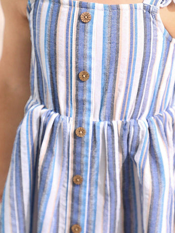 Young Girl Striped Knitted Wooden Button Decor Cap Sleeve Casual Dress