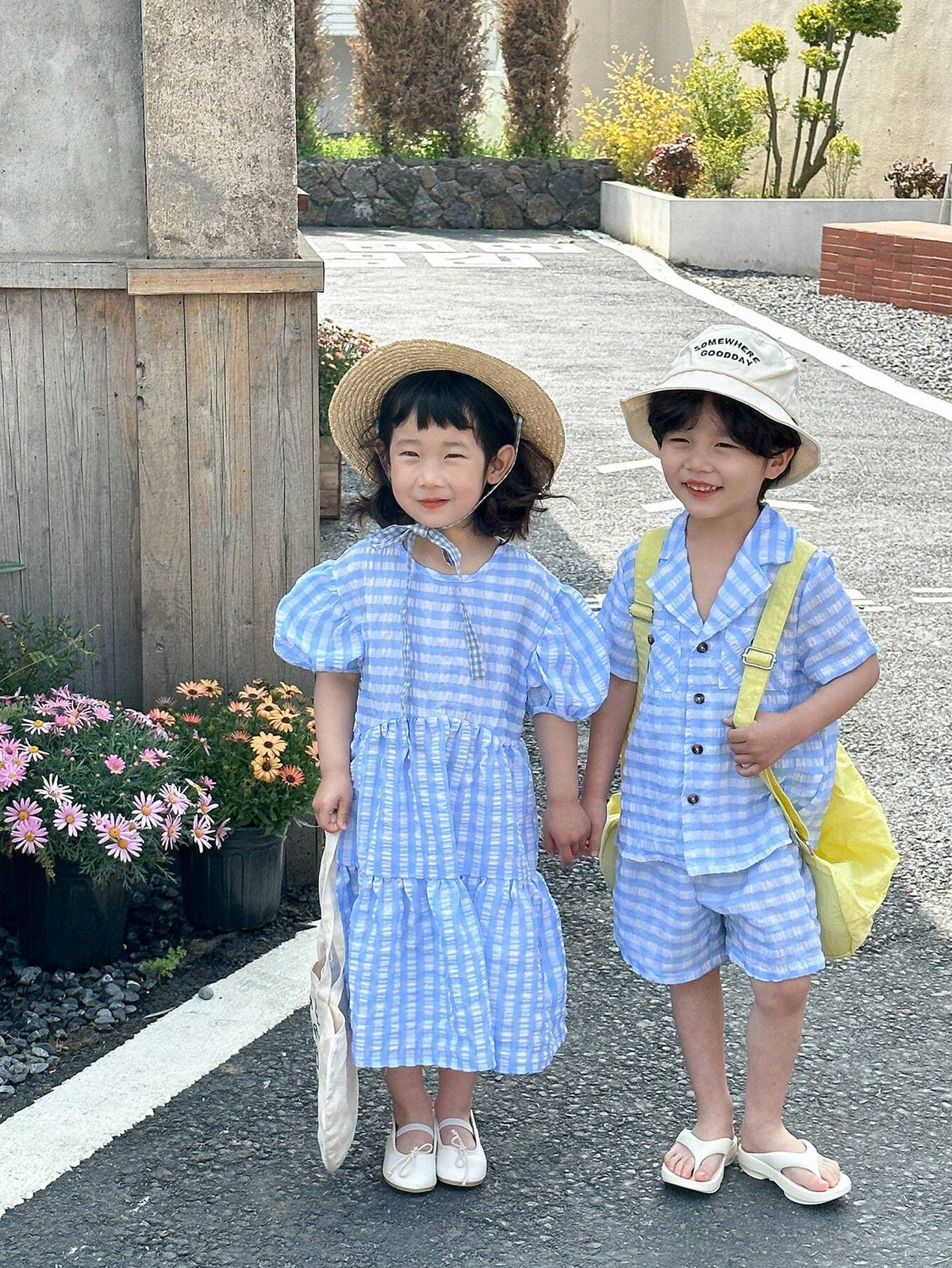 Young Girl Summer Round Neck Short Puff Sleeve Grid Dress With Ruffle Hem, Perfect For Summer Holidays And Back To School