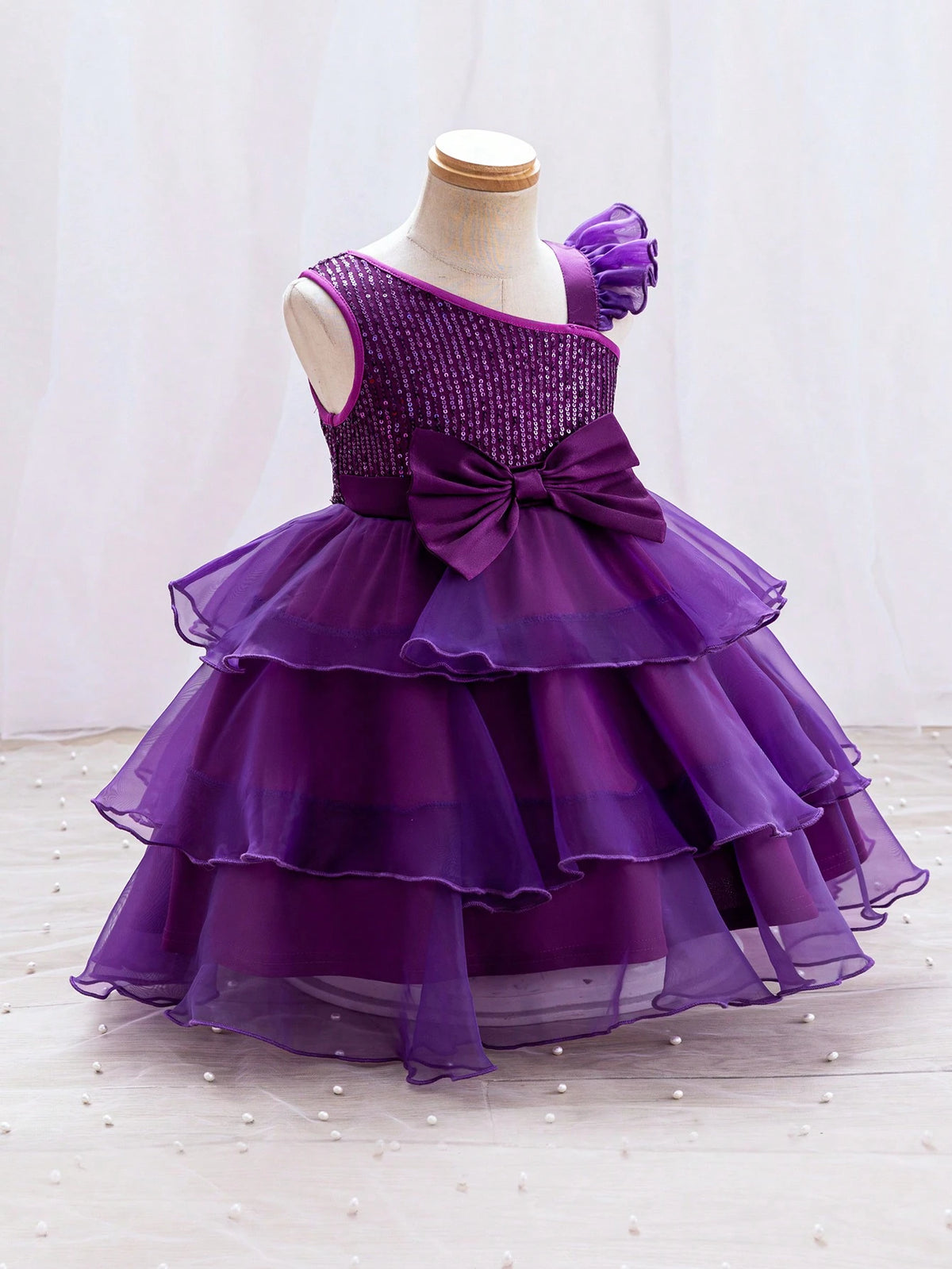 Young Girl's Cute Wedding Flower Girl Asymmetric Shoulder Pearl Sequin & Mesh Tulle Dress