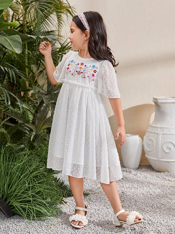 Young Girls' Elegant And Romantic Floral Embroidery Dress With Ruffle Hem