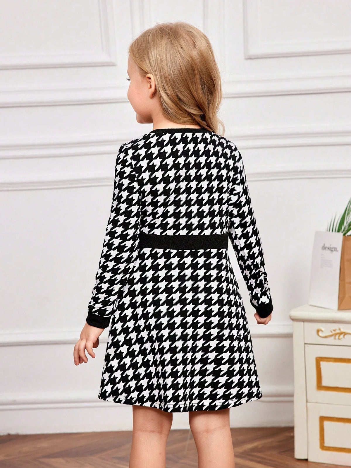 Young Girls Houndstooth Patchwork Button Decor Round Neck Fitted Elegant School Casual Long Sleeve Dress