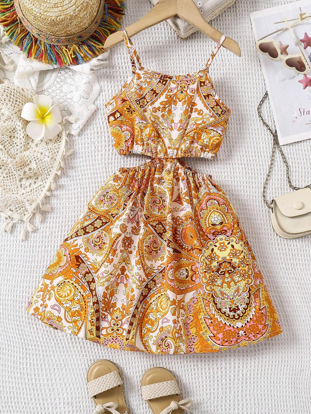 Young Girl's Vintage Print Hollow Strap Vacation Dress