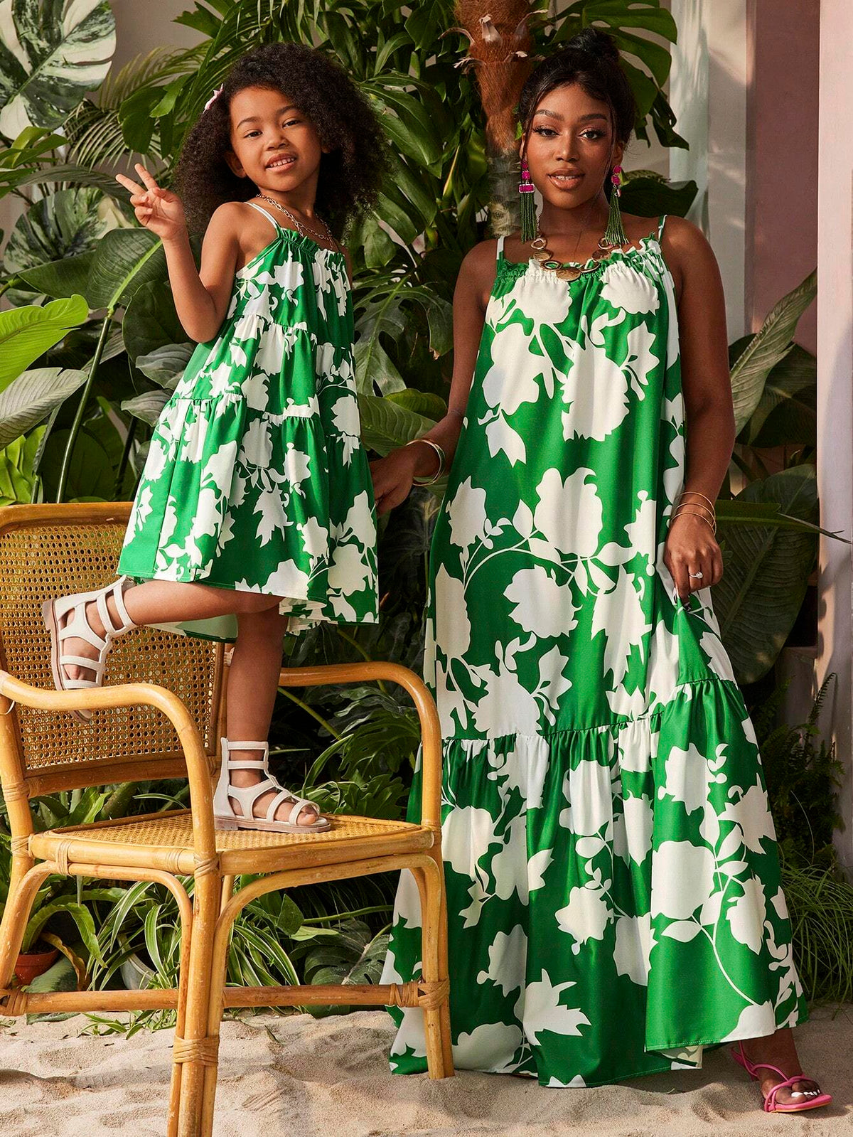 Young Girl's Woven Loose-Fitting Floral Spaghetti Strap Sundress, Perfect For Summer Vacation