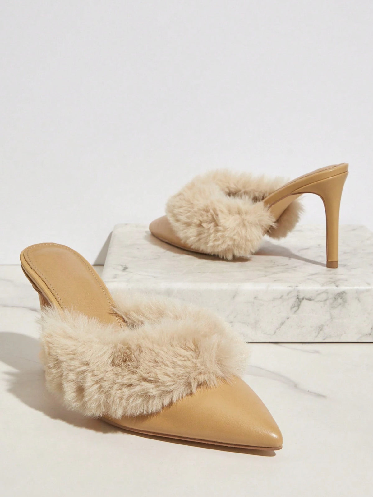 Women's Fashion Pointed Toe Plush Design High Heel Shoes