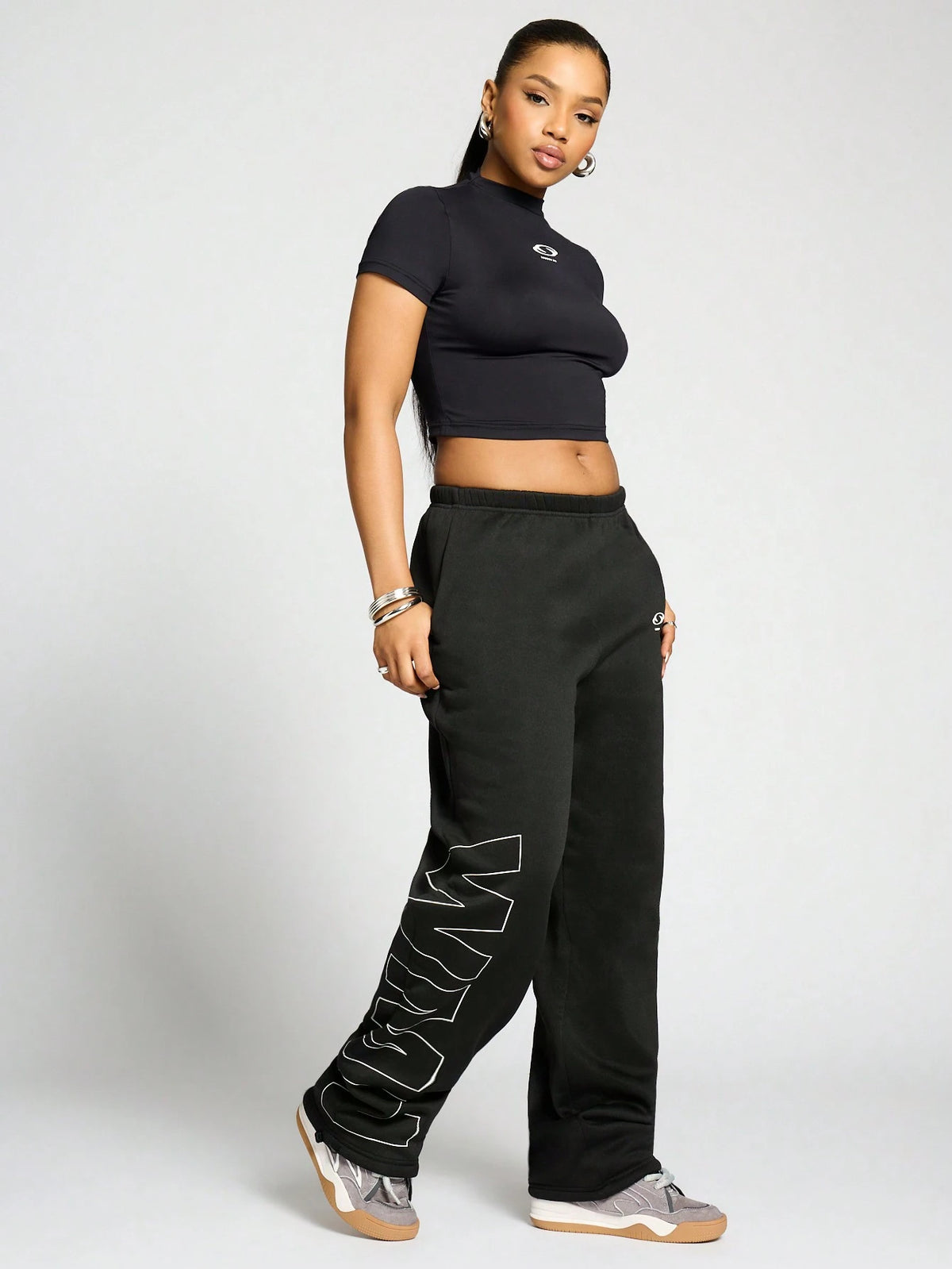 SUMWON WOMEN Logo Graphic Cropped Tee And Straight Leg Jogger Set