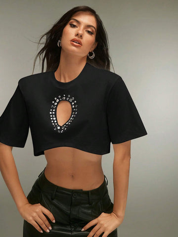 Women's White Round Neck Short Sleeve Loose Cropped T-Shirt With Rhinestone Hollow-Out Asymmetric Hem