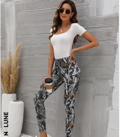 LUNE Plants Print Elastic Waist Leggings