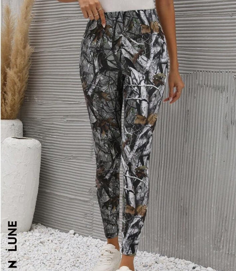 LUNE Plants Print Elastic Waist Leggings