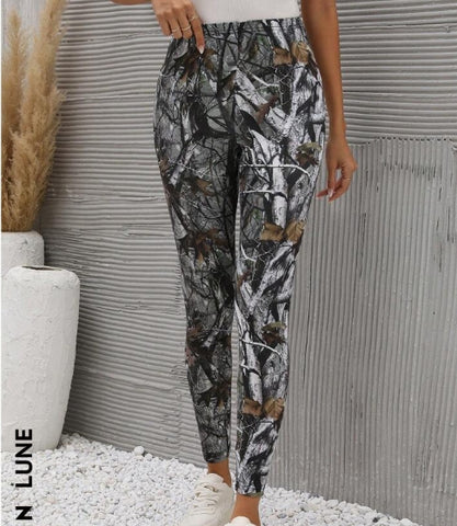 LUNE Plants Print Elastic Waist Leggings