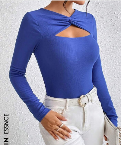 Twist Front Cut Out Tee