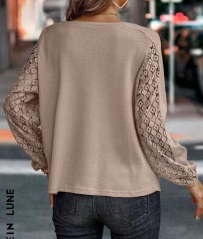 LUNE Contrast Lace Raglan Sleeve Tee